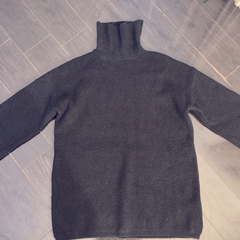Black turtleneck sweater DRESS